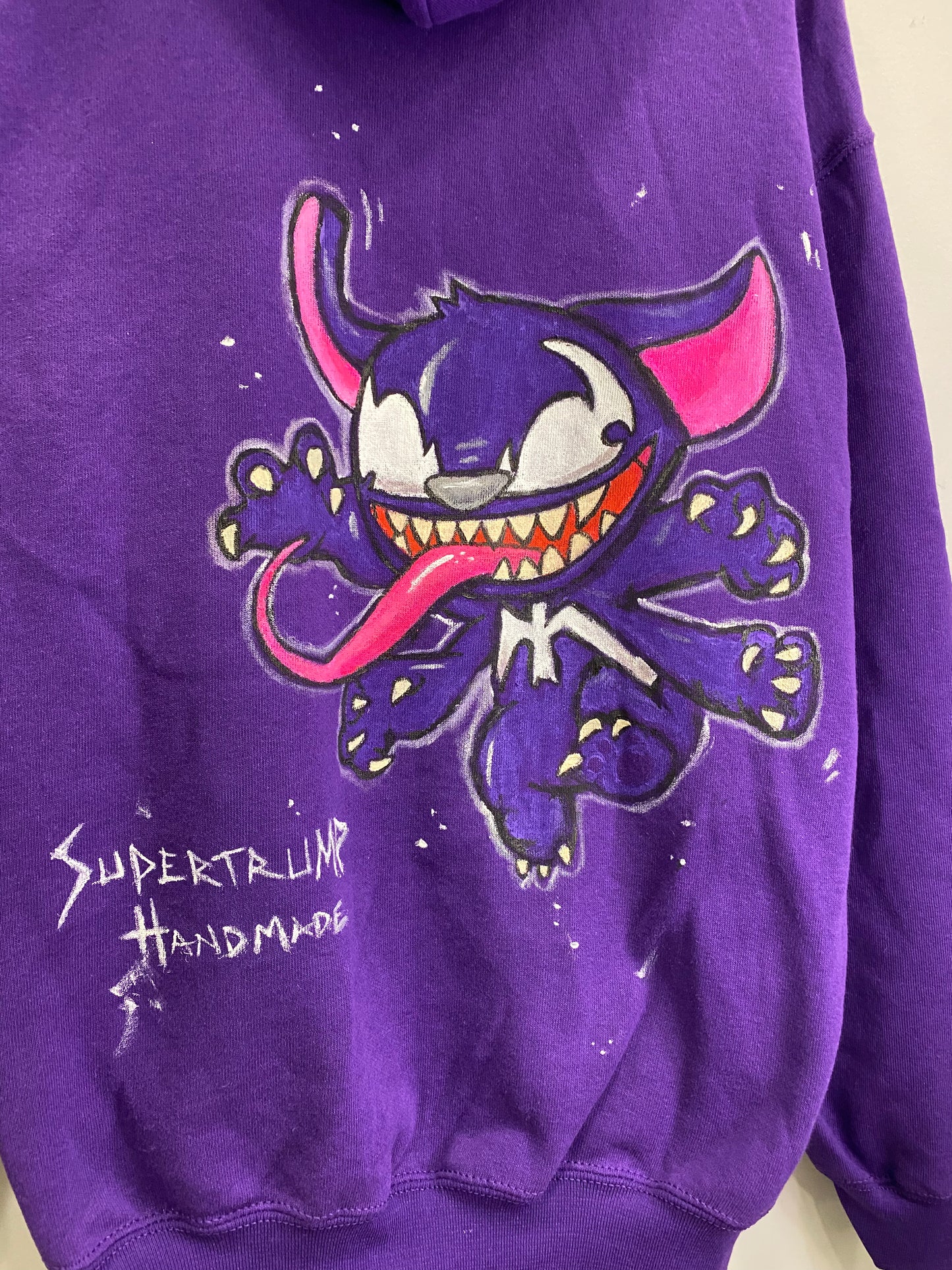 Felpa Stitch Versione Venom