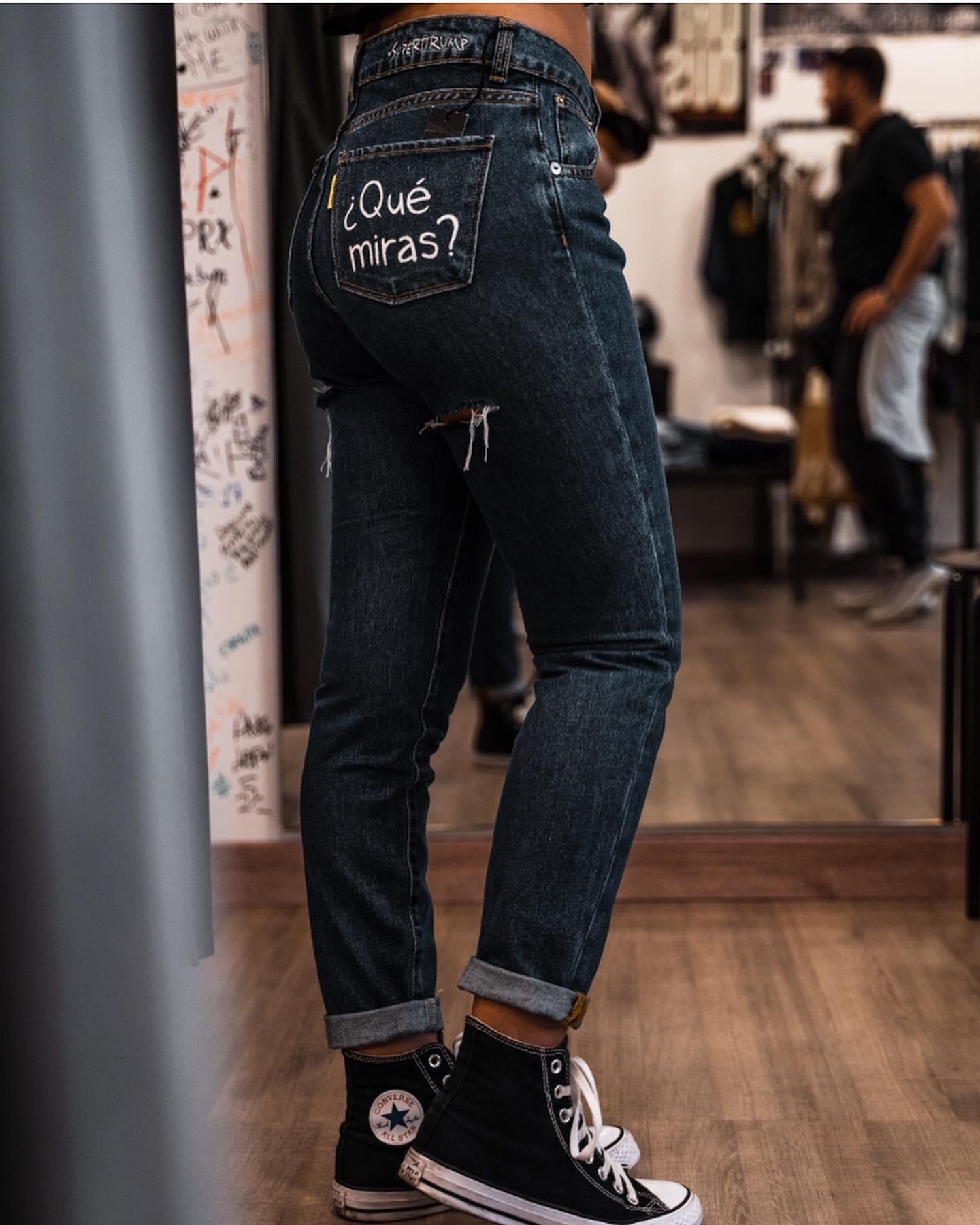 Que Miras? Custom jeans