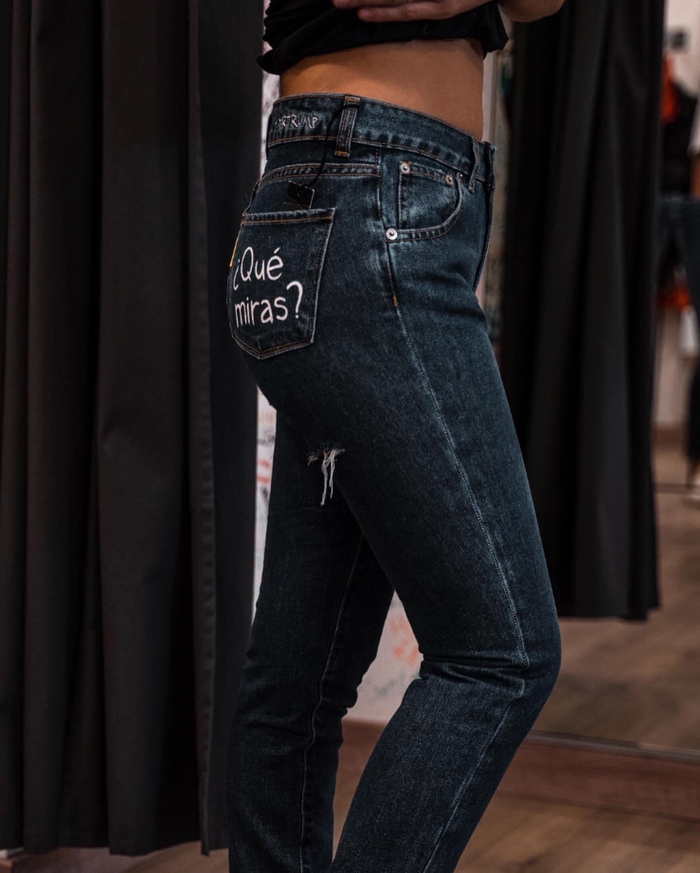 Que Miras? Custom jeans