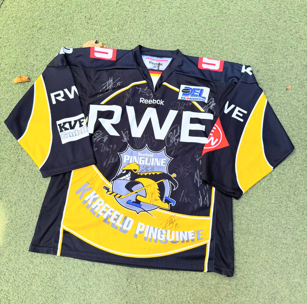 Maglia Hockey Vintage Krefeld Pinguine Autografata